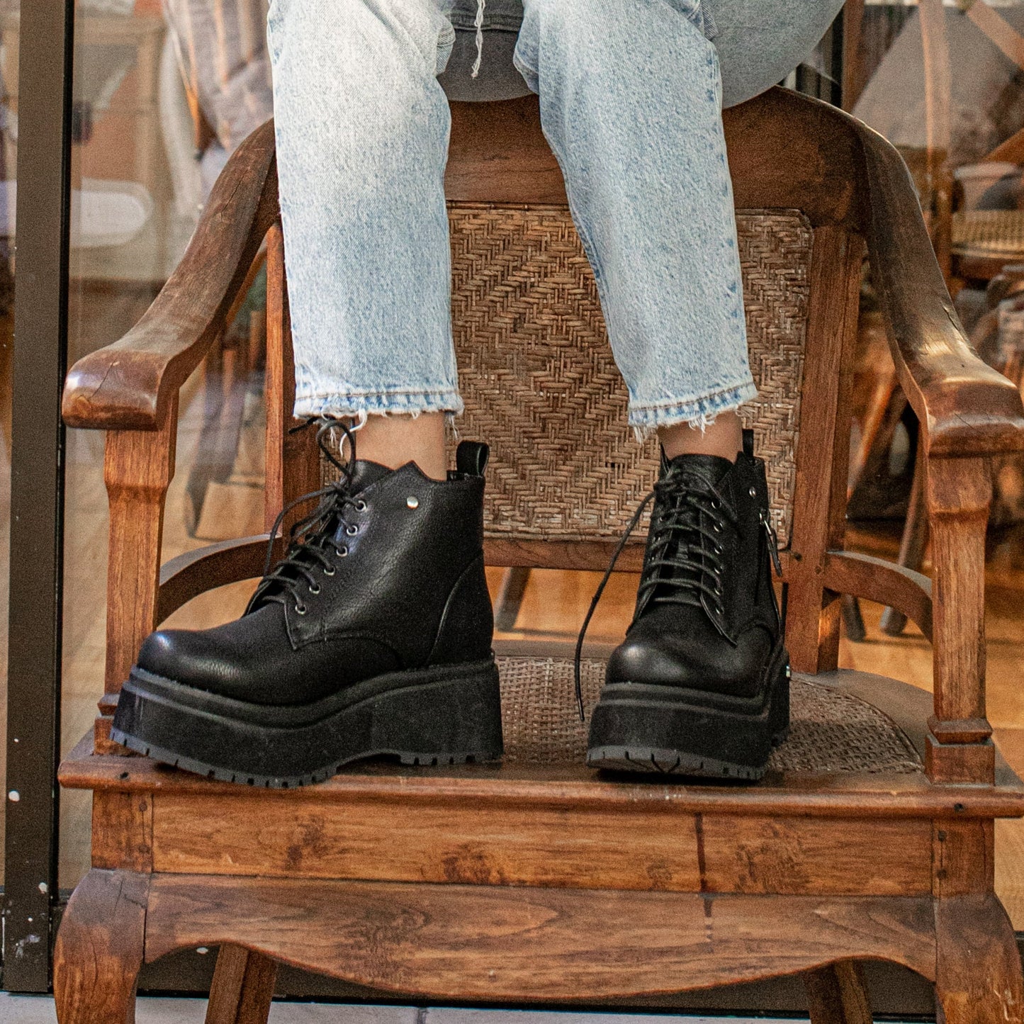 BORCEGO NEGRO 15090 - Gotta Chile