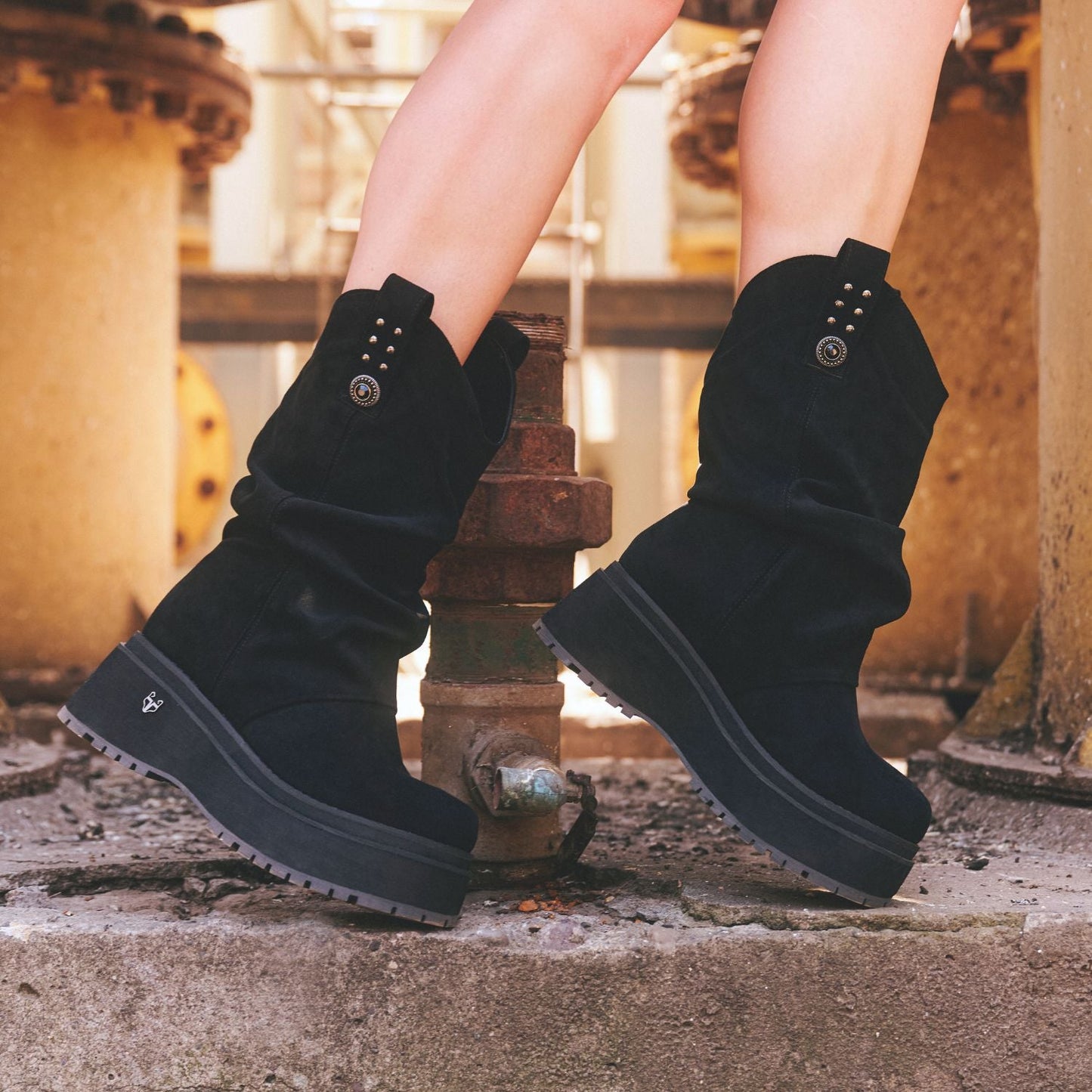Bota Plataforma Negra Mujer 1509C - Gotta Chile