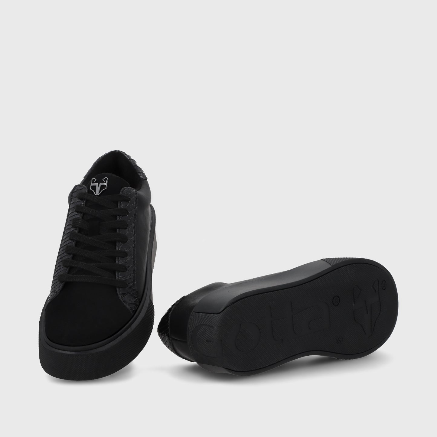 Zapatilla Negra Brillante Mujer 43042