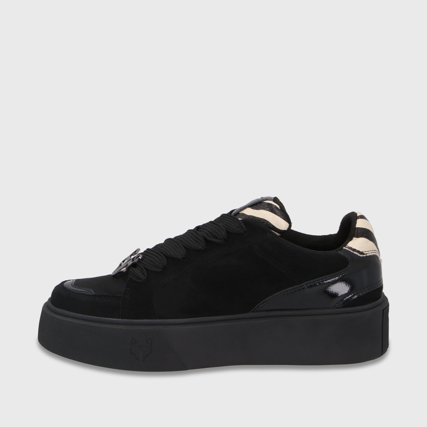 Zapatilla Negra Mujer 43046