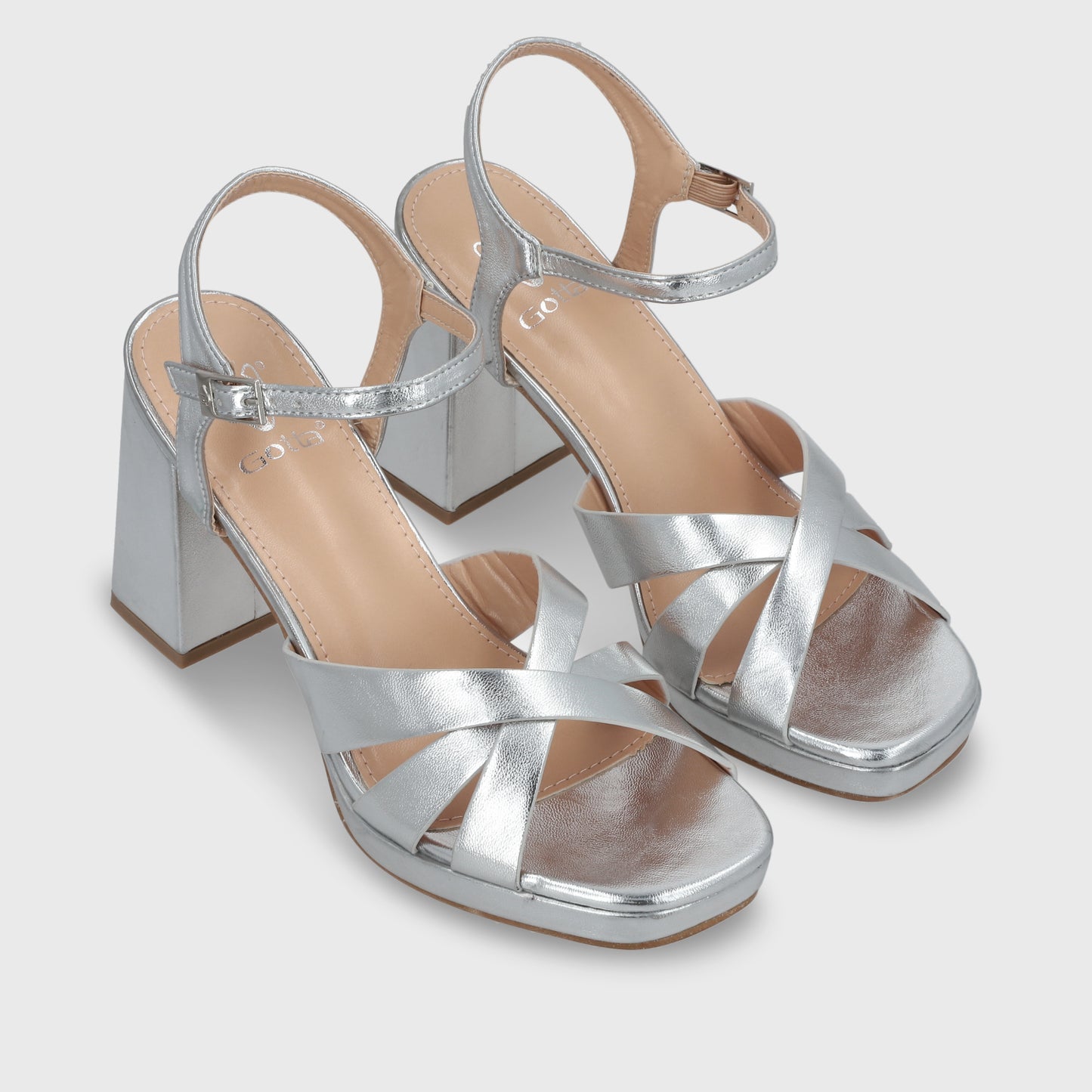 Sandalia Taco Plateada Mujer 45902