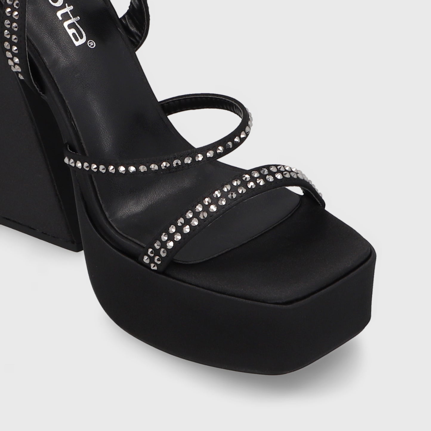 Sandalia Taco Negra Mujer 45931