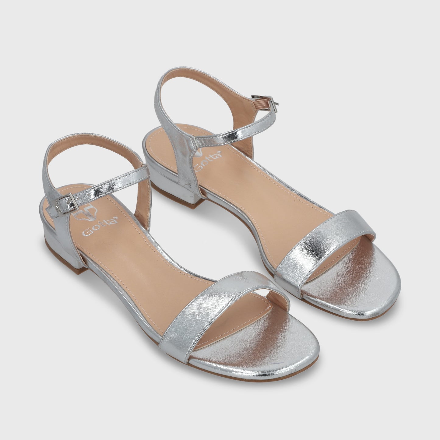 Sandalia Plana Plateada Mujer 55201