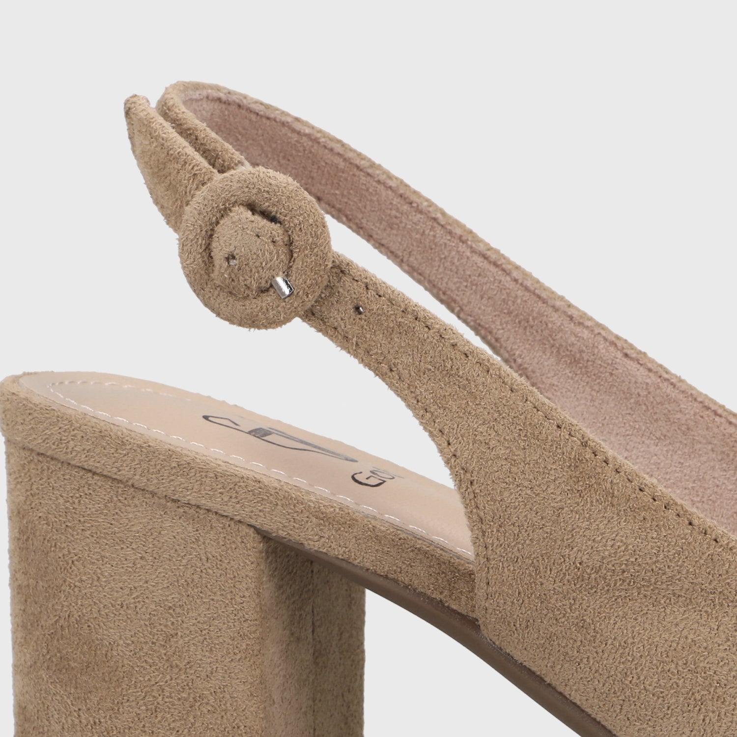 Zapato Taco Beige Mujer 64040