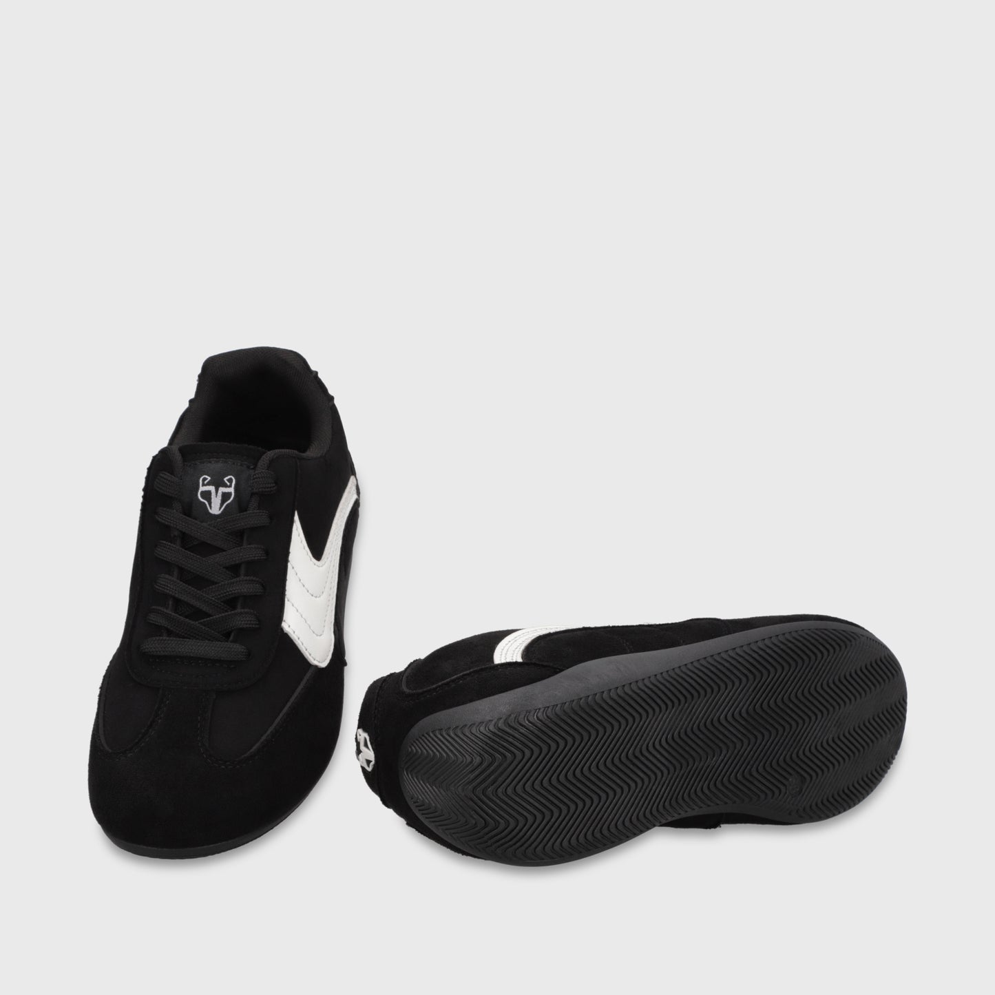 Zapatilla Negra Mujer 68010