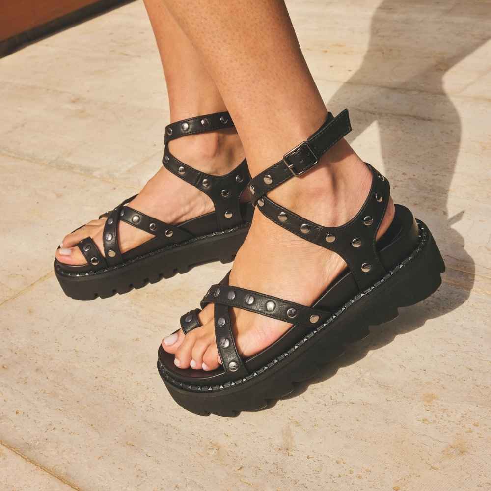 Sandalia Plataforma Negra Mujer 1573H - Gotta Chile