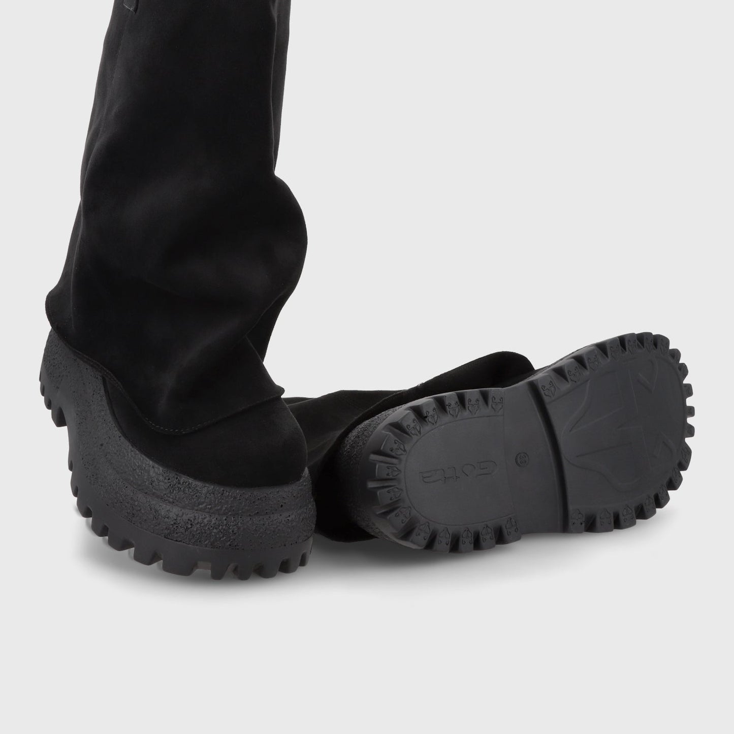 Bota Plataforma Negra Mujer 55291 - Gotta Chile