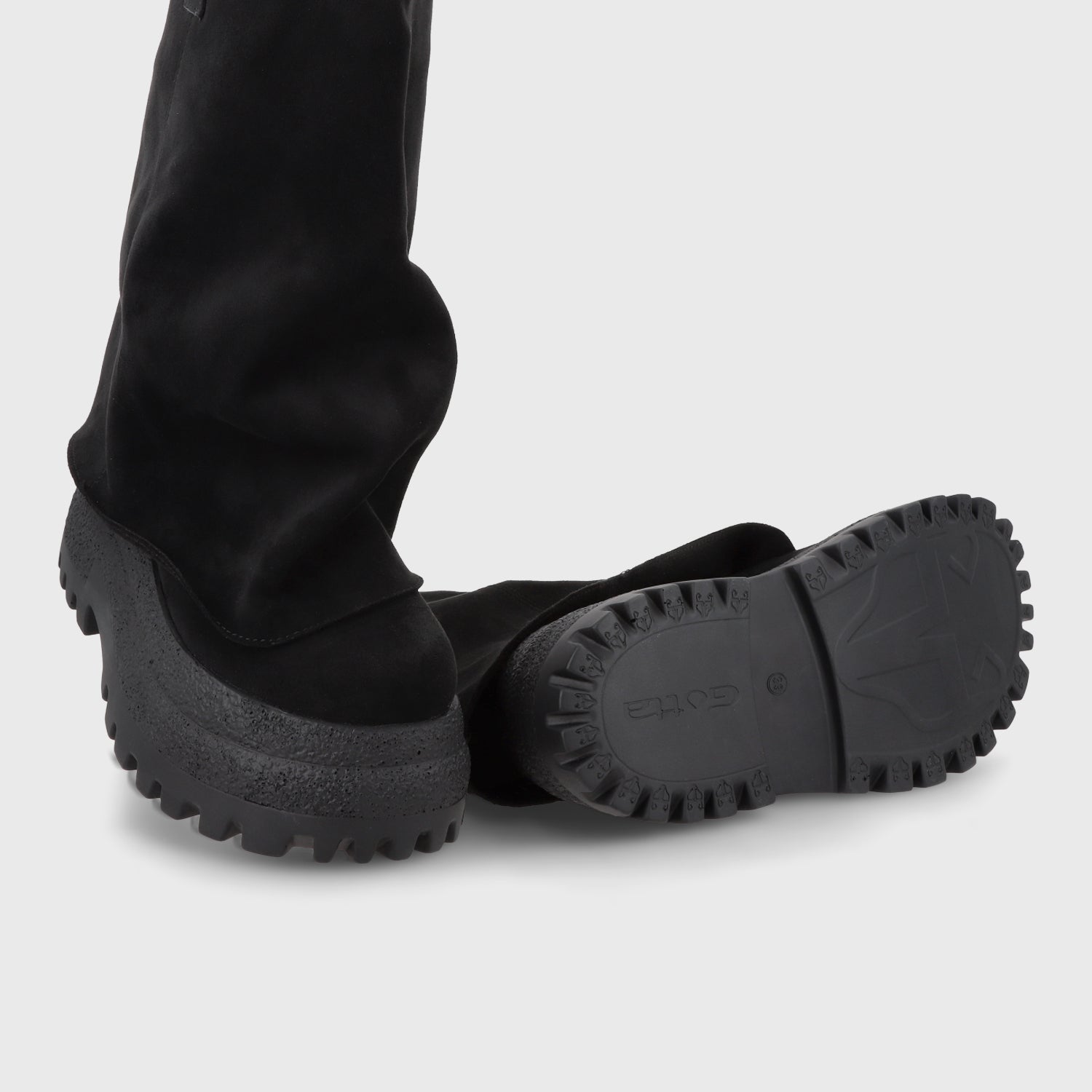 Bota Plataforma Negra Mujer 55291 - Gotta Chile