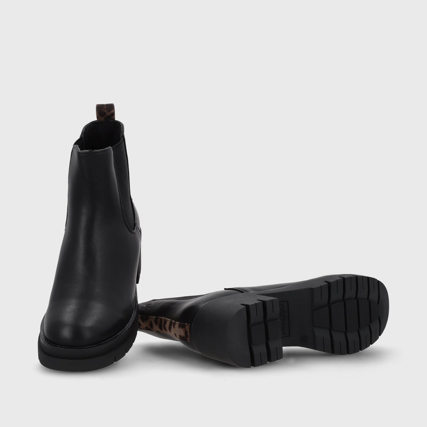 Botín Negro Mujer 46201 - Gotta Chile