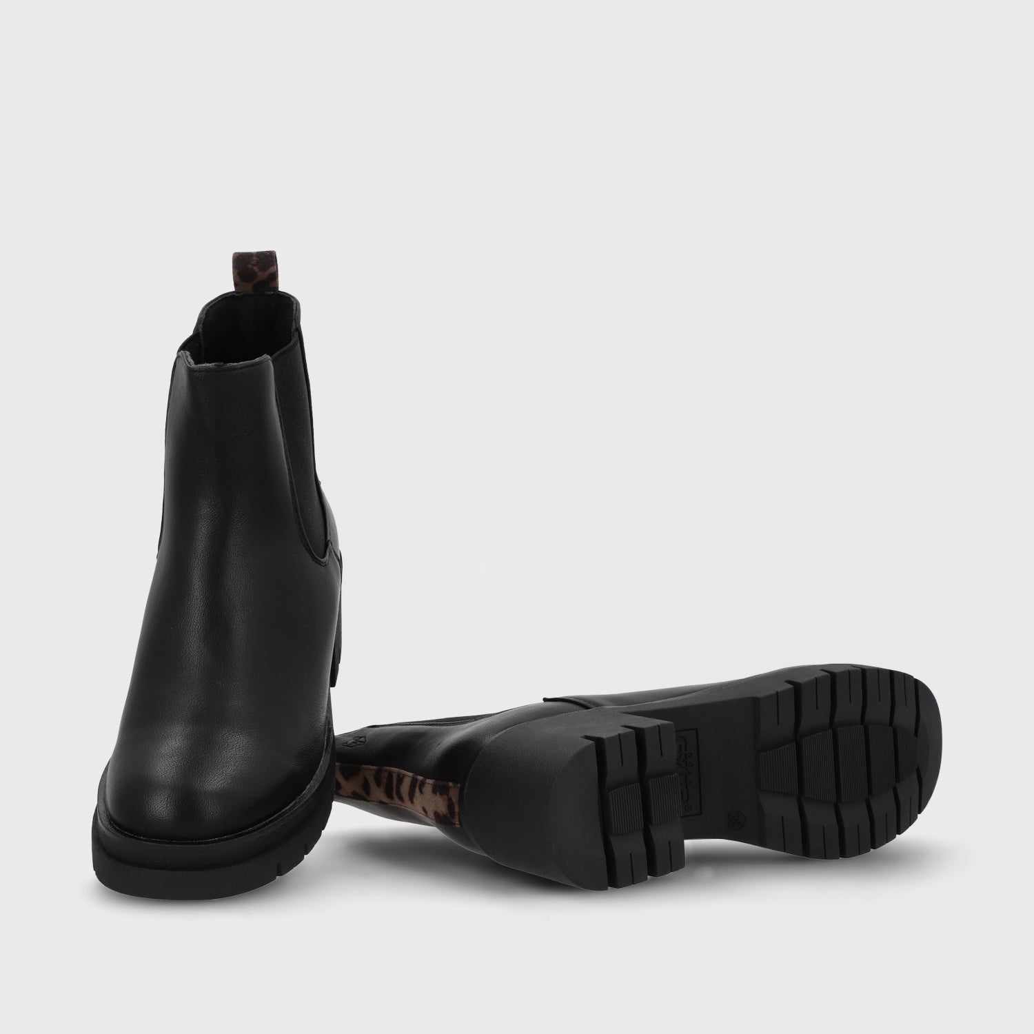 Botín Negro Mujer 46201 - Gotta Chile