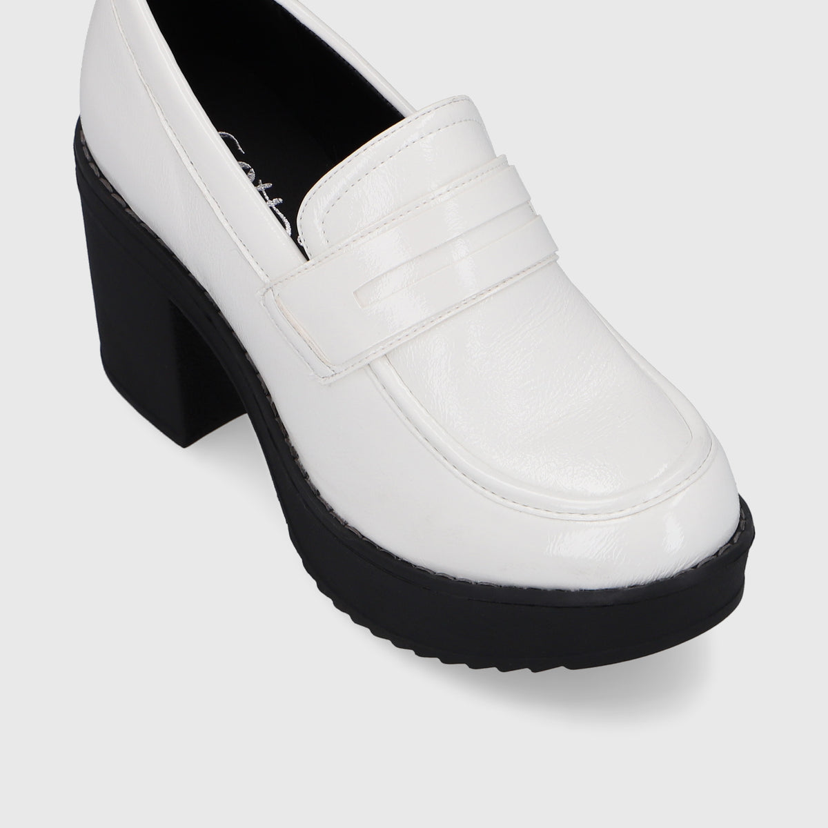 Zapato Blanco Charol Mujer 13503