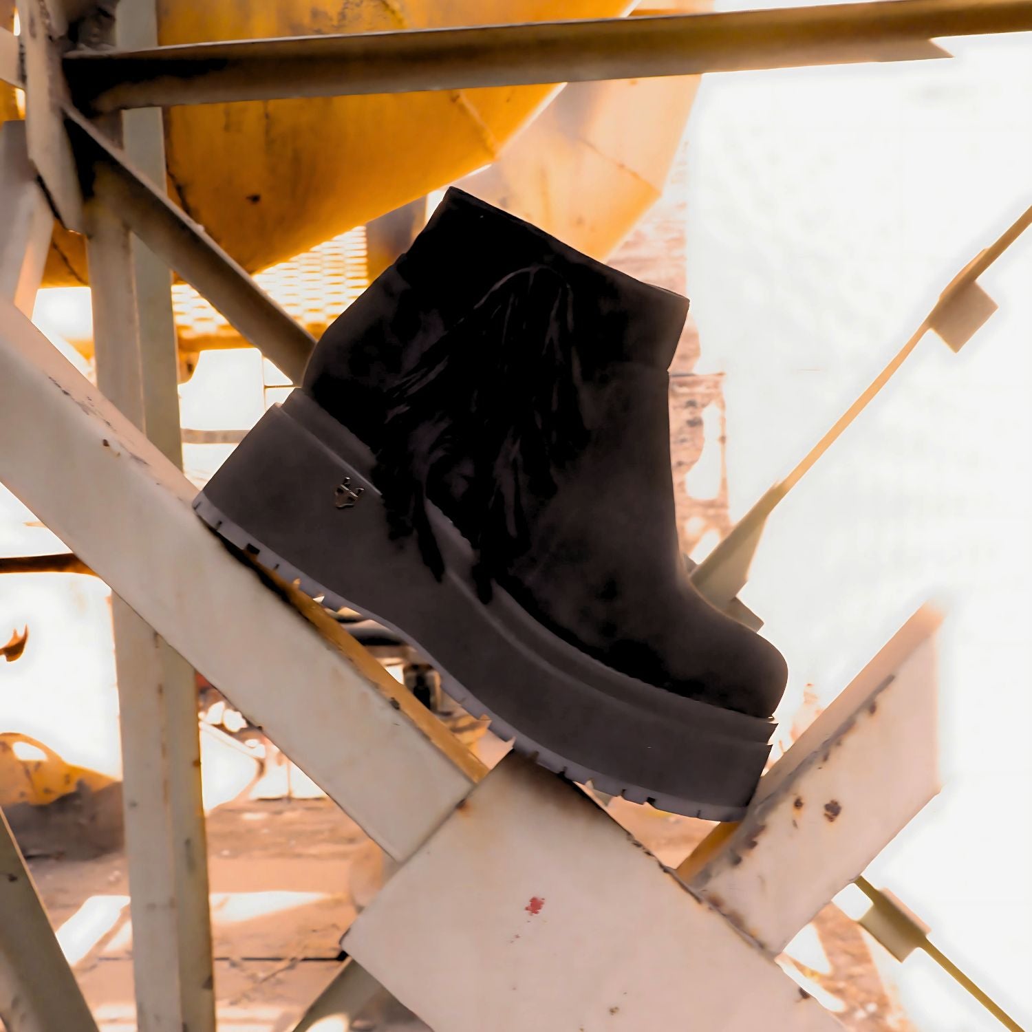 Botin Plataforma Negro Mujer 1509A