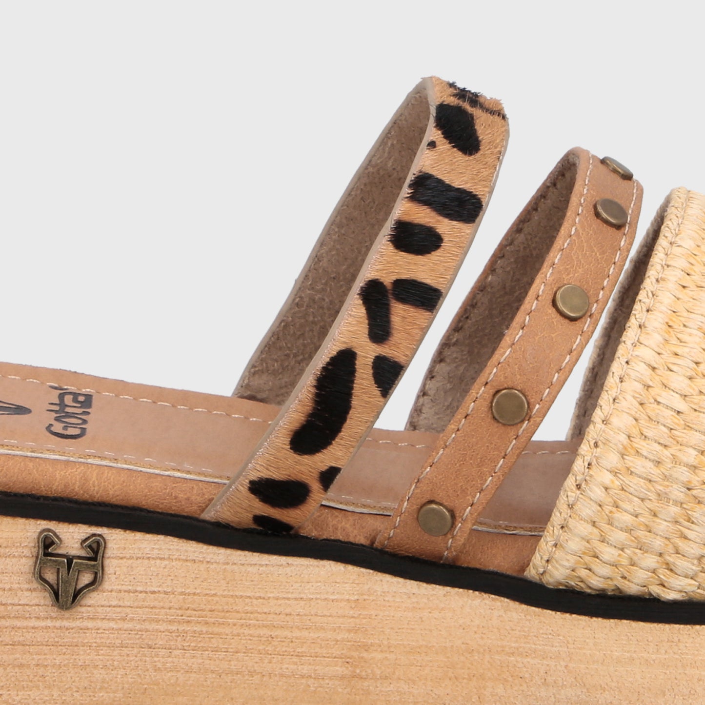 Sandalia Plataforma Beige Mujer 15617