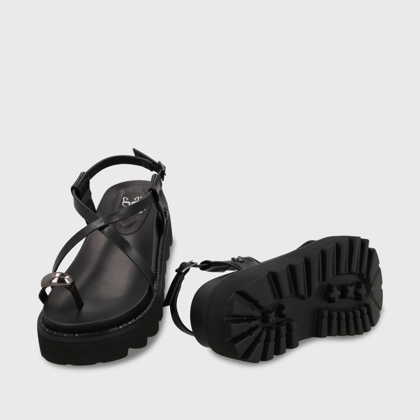 Sandalia Plataforma Negra Mujer 1573G