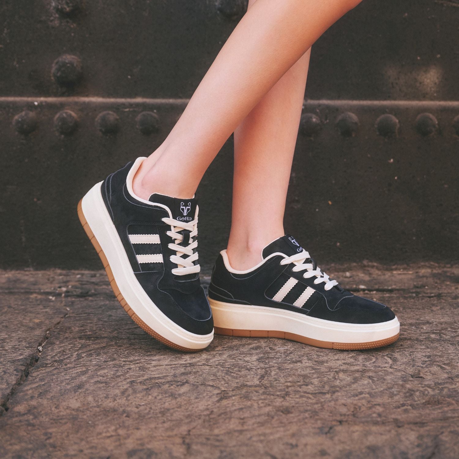 Zapatilla Plataforma Negra Mujer 58030