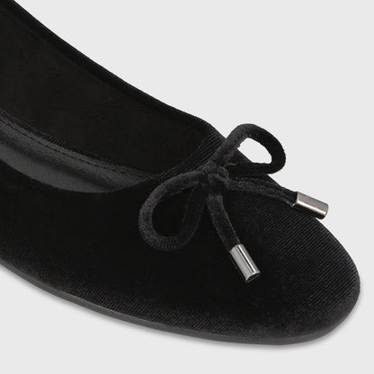 Ballerina Negra Mujer Roma