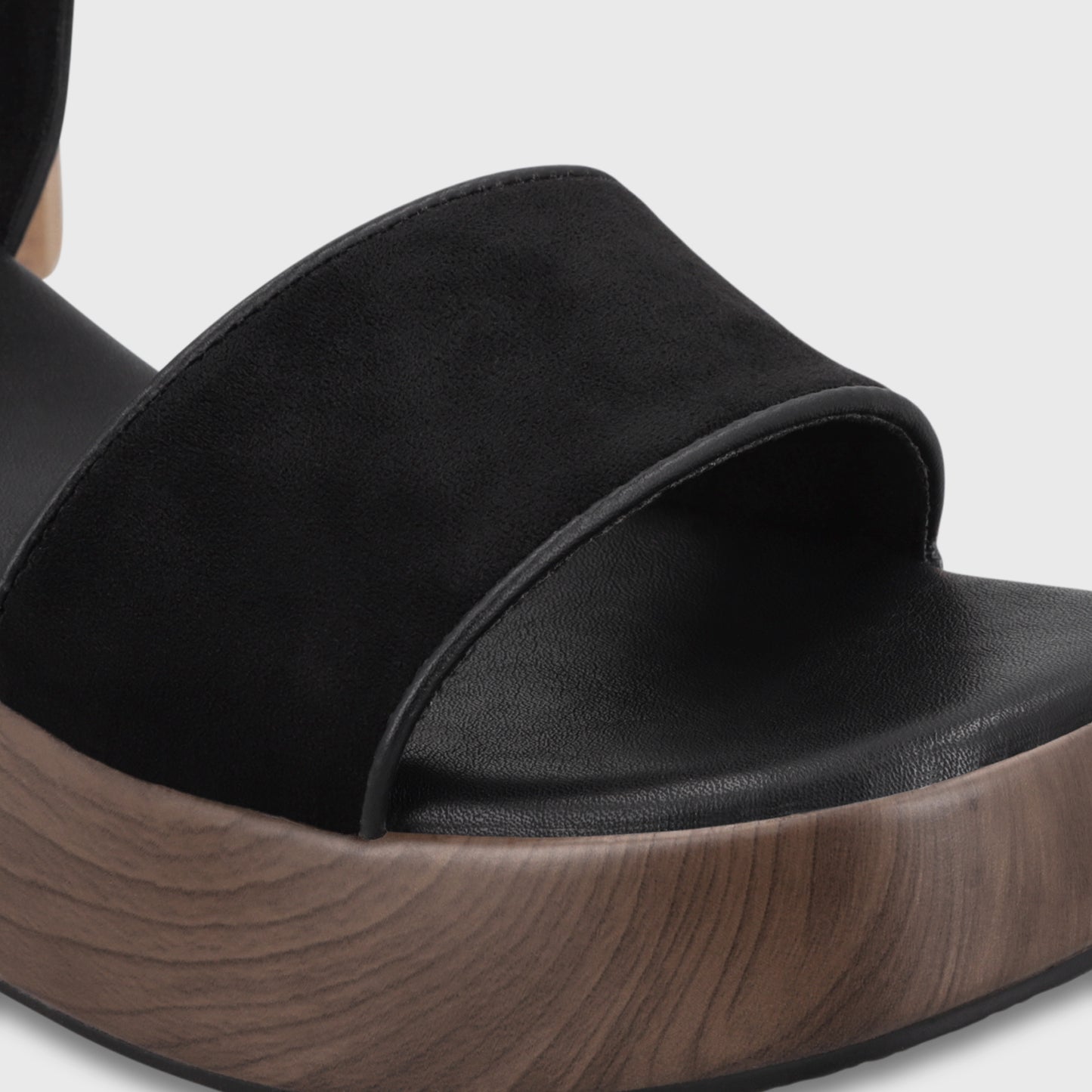 Sandalia Plataforma Negra Mujer 65820