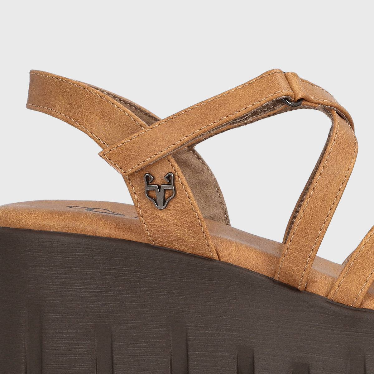 Sandalia Plataforma Camel Mujer 65940