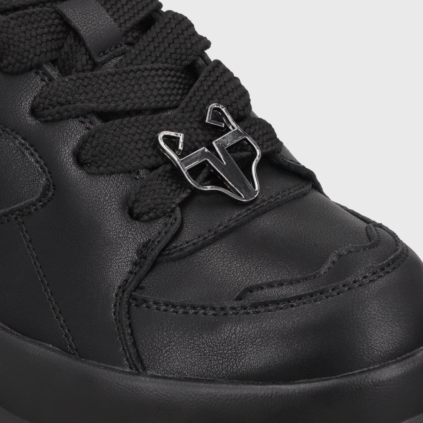 Zapatilla Plataforma Cuero Negra Mujer 9724A23