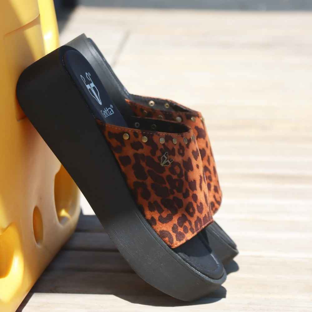 Sandalia Plataforma Animal Print Mujer 53730 - Gotta Chile