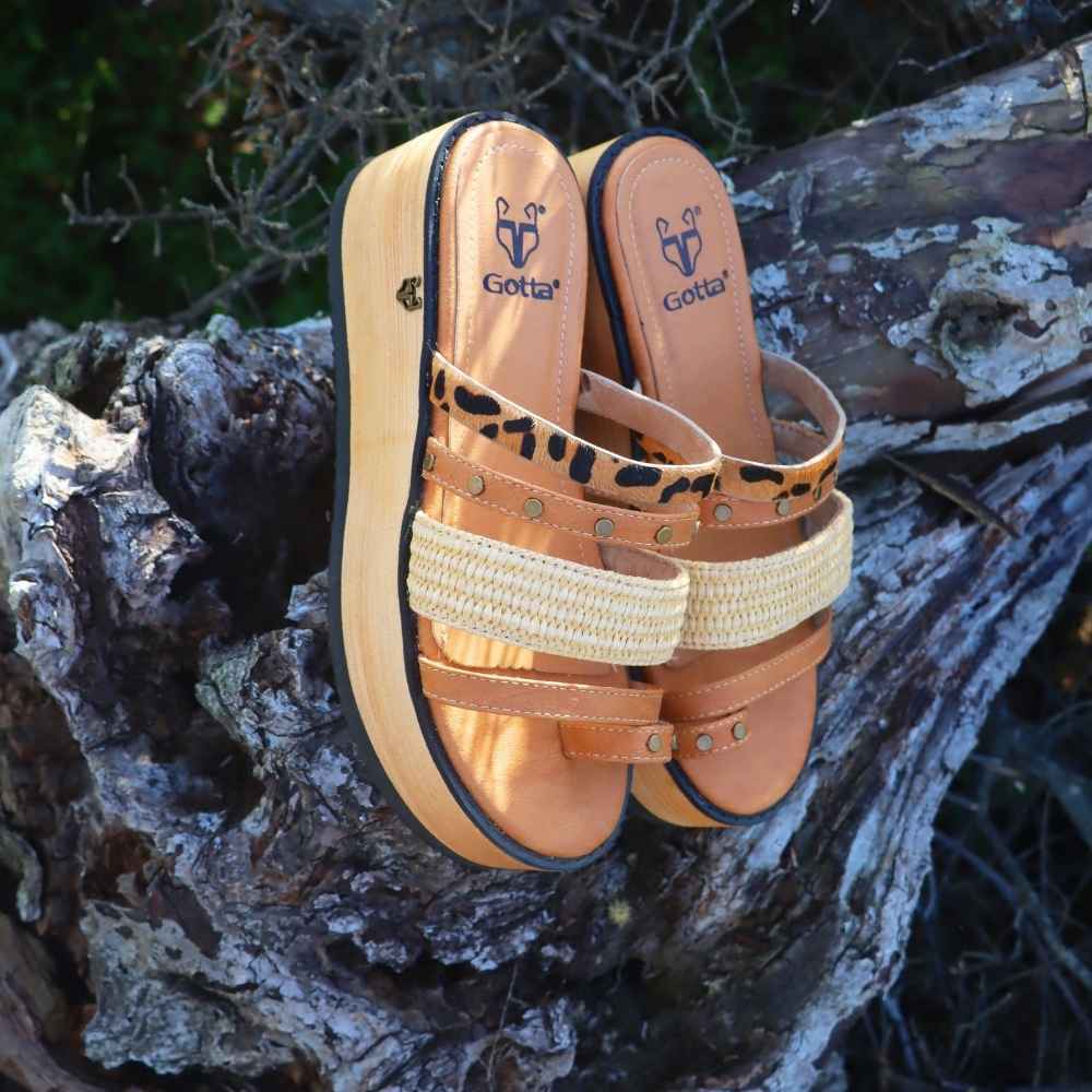 Sandalia Plataforma Beige Mujer 15617 - Gotta Chile